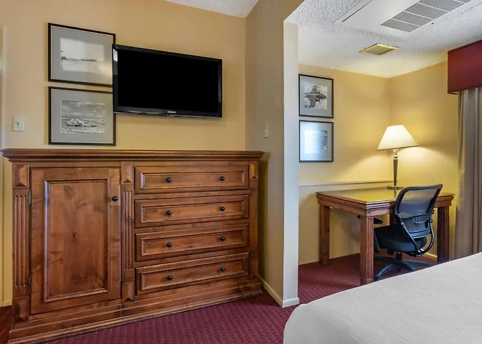 Western King's Inn&suites 4*