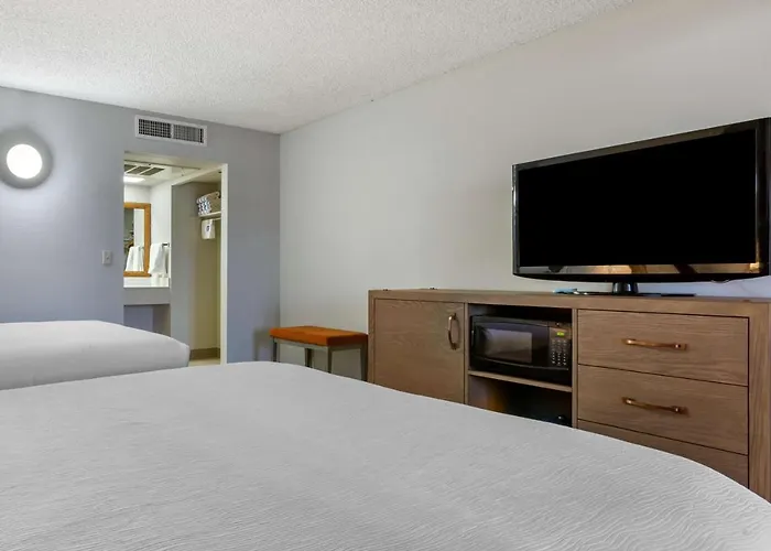 Western King's Inn&suites