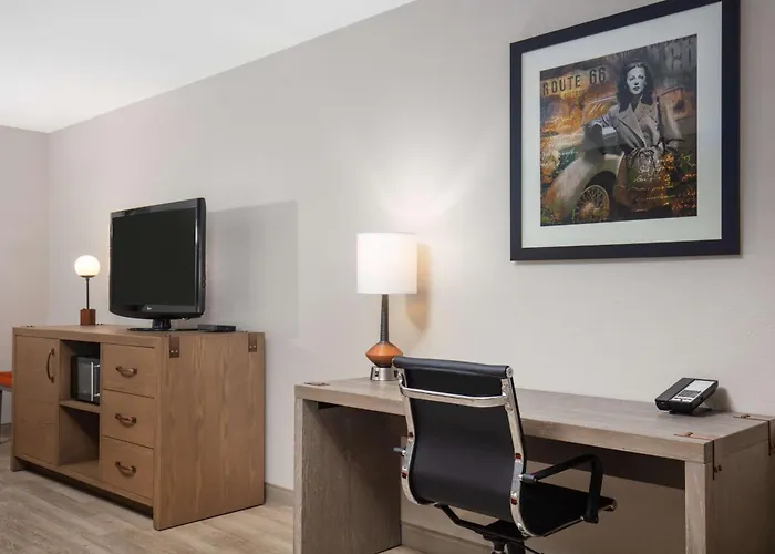 Western King's Inn&suites Kingman