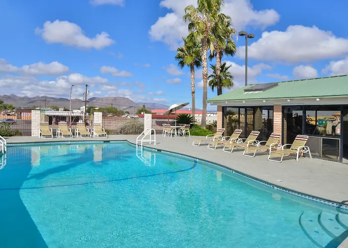 Western King's Inn&suites Hotel 4*