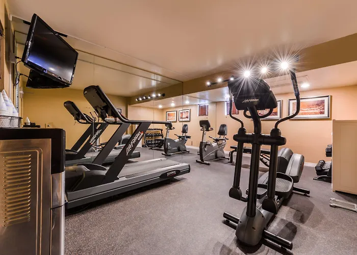 Western King's Inn&suites Hotel 4*