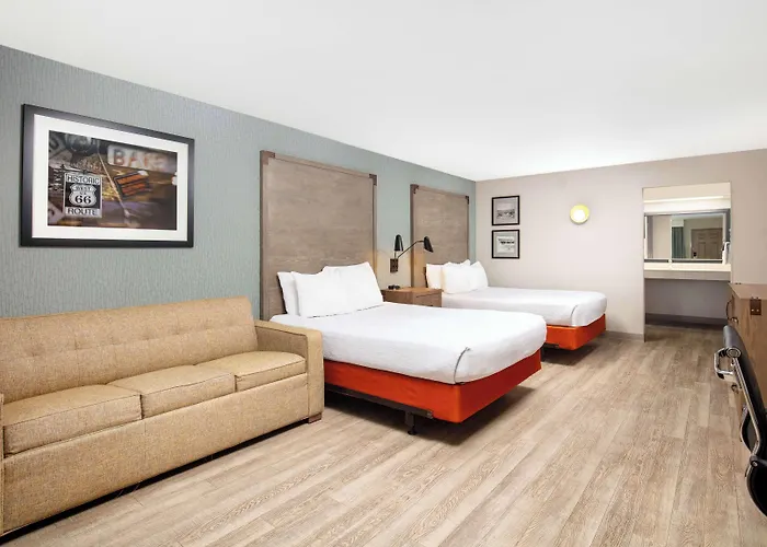 Western King's Inn&suites Hotel 4*