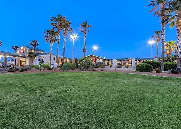 Western King's Inn&suites