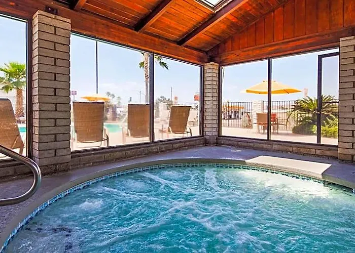 Western King's Inn&suites Hotel